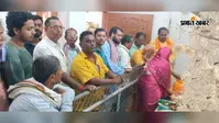 Sitamarhi News: श्री बाबा गणिनाथ गोविंद मंदिर के नवनिर्मित गुंबद पर वैदिक मंत्रोच्चार के बीच हुआ कलश स्थापना
