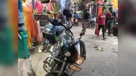 फुटपाथ पर कब्जा, सड़क पर पार्किंग... जहानाबाद में पैदल चलना भी बना चुनौती