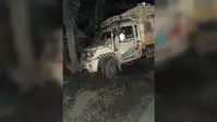 बरौनी NH-28 पर तेज रफ्तार पिकअप ने बाइक सवार मारी टक्कर,दो युवकों की हालत गंभीर