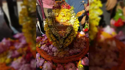 बेतिया में भक्तिमय हुआ माहौल, सागर पोखरा मंदिर में भगवान भोलेनाथ का भव्य श्रृंगार