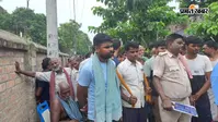 परबत्ता में बुजुर्ग महिला की संदिग्ध परिस्थिति में मौत, गला दबाने के बाद शव जलाने का आरोप, जांच में जुटी पुलिस