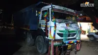 पोठिया में बालू लदा 12 चक्का हाइवा जब्त, खनन विभाग ने ठोका ₹8.37 लाख का भारी जुर्माना
