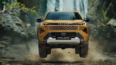 नई-नवेली Toyota Hilux खरीदने का है प्लान? पहले जान लें 3 फायदे और 2 नुकसान