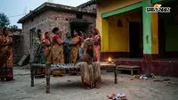 बेतिया: दहेज के लिए गर्भवती महिला को छत से फेंका, इलाज के दौरान मौत