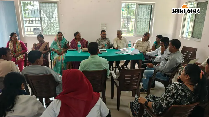 डॉक्टर-कर्मियों की नियमित उपस्थिति सुनिश्चित करने की मांग, पेटो स्वास्थ्य केंद्र में बैठक