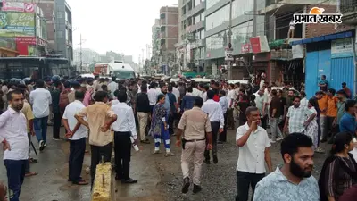 डेहरी EO हत्याकांड: दानापुर में विमल कुमार के शव के साथ नगर निकाय अधिकारियों का प्रदर्शन, नगर विकास मंत्री के इस्तीफे की मांग