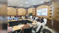 कोयला परिवहन में आ रही दिक्कतों पर प्रशासन सख्त, झारसुगुड़ा में उद्योगों और ट्रक संगठनों के साथ हुई बैठक