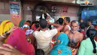 जहानाबाद: सावन के पहले रविवार पर बाबा सिद्धनाथ मंदिर में उमड़ी आस्था, 20 हजार से अधिक श्रद्धालुओं ने किया जलाभिषेक