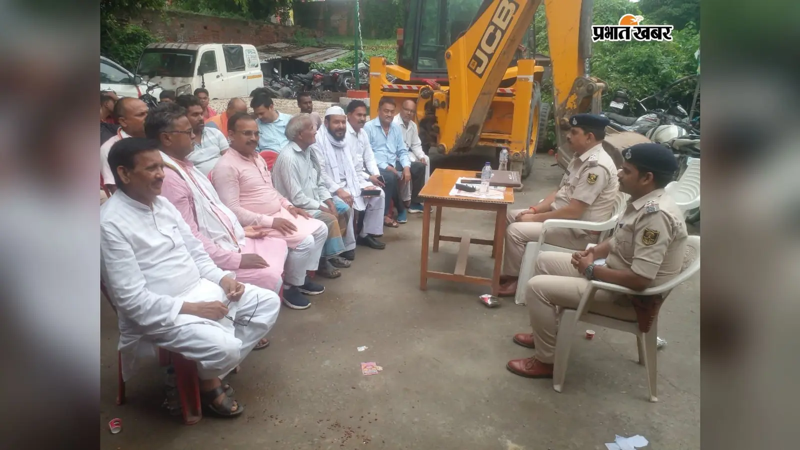 फ़ोटो.शांति समिति की बैठक में शामिल सदस्य व पदाधिकारी | Prabhat Khabar Network फ़ोटो.शांति समिति की बैठक में शामिल सदस्य व पदाधिकारी | Prabhat Khabar Network