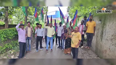 जरीडीह में टोल टैक्स बचाने के लिए ग्रामीण सड़क से होकर गुजर रहे भारी वाहनों, ग्रामीणों में आक्रोस