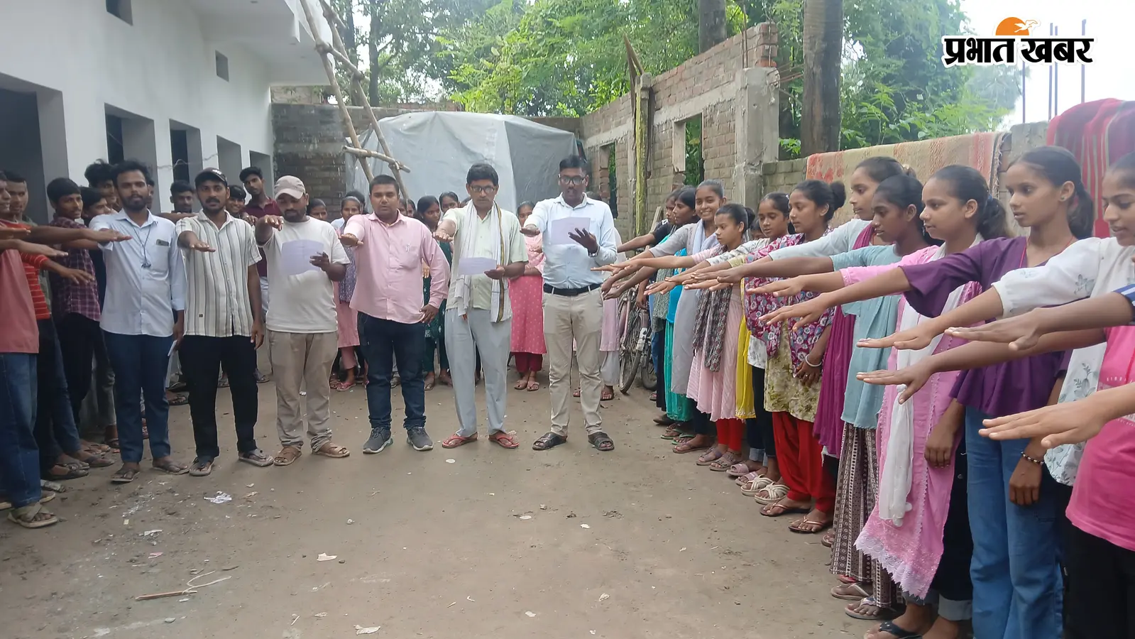 फोटो संख्या : 7 नशा मुक्ति की शपथ लेते युवा | Prabhat Khabar Network फोटो संख्या : 7 नशा मुक्ति की शपथ लेते युवा | Prabhat Khabar Network