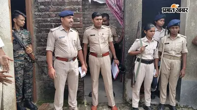 औरंगाबाद में फरार आर्म्स एक्ट के अभियुक्त के घर कुर्की-जब्ती, न्यायालय के आदेश पर पुलिस की कार्रवाई