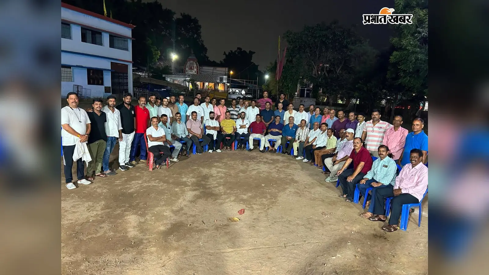कदमा में बैठक करते भाजपा कार्यकर्ता | Prabhat Khabar Network कदमा में बैठक करते भाजपा कार्यकर्ता | Prabhat Khabar Network
