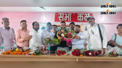 नवादा के स्थानांतरित बीईओ निशांत प्रियदर्शी को शिक्षकों ने भावभीनी विदाई दी, नम हुईं आंखें