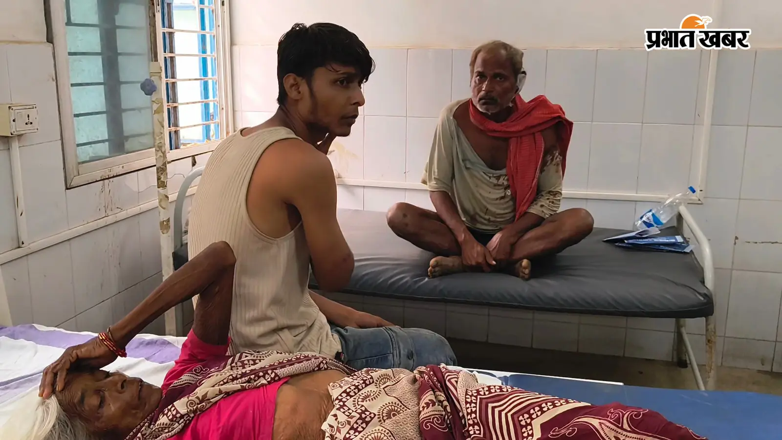 फोटो सदर अस्पताल में इलाजरत घायल | Prabhat Khabar Network फोटो सदर अस्पताल में इलाजरत घायल | Prabhat Khabar Network
