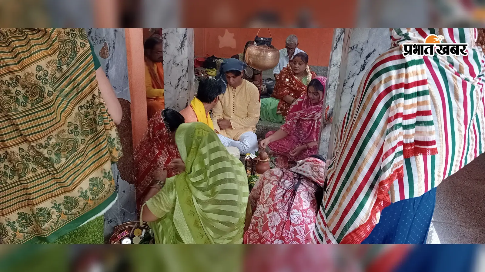 तिलौथू के शिवालयों में उमड़ी श्रद्धालुओं की भीड़ | Prabhat Khabar Network तिलौथू के शिवालयों में उमड़ी श्रद्धालुओं की भीड़ | Prabhat Khabar Network