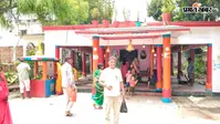 श्रावण की पहली सोमवारी पर थुमेश्वर नाथ मंदिर में उमड़ा आस्था का सैलाब, पिपरा के शिवालयों में गूंजे बम-बम भोले के जयकारे