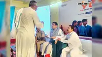 शिलान्यास के बाद भी लटका कन्या विवाह मंडप का निर्माण, मुखिया प्रतिनिधि ने राजस्व मंत्री दिलीप जायसवाल को सौंपा ज्ञापन