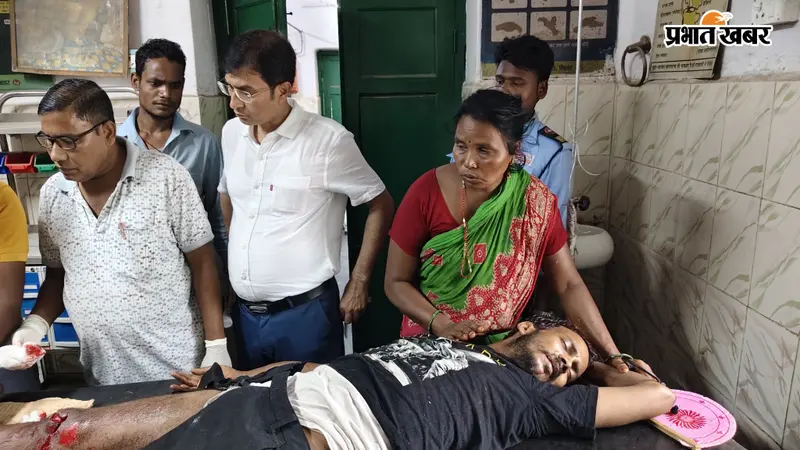 बाबा भीमशंकर धाम से लौट रहे कांवरियों की बाइक भिड़ी, सुपौल में छह युवक घायल