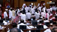 UP विधान परिषद में 'चंदा चोर, गद्दी छोड़' के गूंजे नारे, राम मंदिर दान विवाद पर सरकार-विपक्ष आमने-सामने