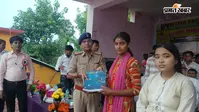 बेगूसराय में मेधावी परीक्षार्थी छात्र-छात्राओं का हुआ सम्मान, शिक्षा के महत्व पर अधिकारियों ने किया प्रेरित