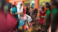 पहली सोमवारी पर शिवमय हुआ कोईलवर, बाबा दिनेश्वरनाथ धाम समेत सभी शिवालयों में उमड़ा आस्था का सैलाब