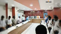नरकटियागंज नगर परिषद में शोकसभा, डेहरी ईओ हत्याकांड के दोषियों पर सख्त कार्रवाई की मांग