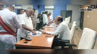 जनता दरबार में डीएम ने सुनीं लोगों की समस्याएं, त्वरित निष्पादन के दिए निर्देश