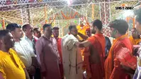 सारण: तरैया के उसरी ब्रह्मस्थान महायज्ञ में उमड़ी श्रद्धालुओं की भीड़, शैलेन्द्र प्रताप सिंह ने की पूजा-अर्चना