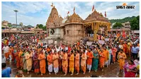 सावन की पहली सोमवारी पर शिवालयों में उमड़ी श्रद्धालुओं की भीड़, हर-हर महादेव से गूंजा क्षेत्र