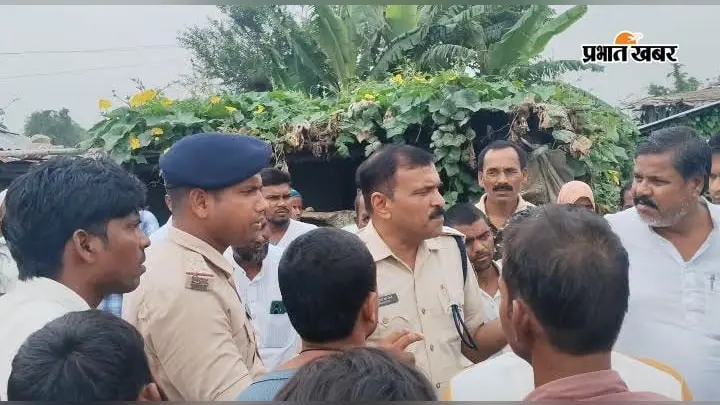 जोकीहाट में 22 वर्षीय युवती का शव मिलने से सनसनी, गले पर धारदार वार के निशान, 5 लोग हिरासत में