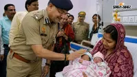 मुजफ्फरनगर में कांवड़ लेकर निकली शिवभक्त ने जुड़वां बेटों को दिया जन्म! SSP ने रखा 'गणेश-कार्तिकेय' नाम