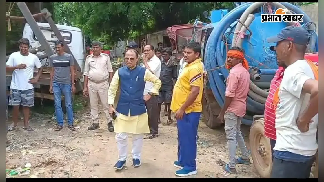 डेंगू-मलेरिया रोकथाम को झुमरीतिलैया में स्वच्छता अभियान तेज