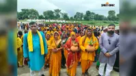 गोपालगंज: श्रावण की पहली सोमवारी पर भोरे में निकली भव्य कलश यात्रा, 1001 कन्याओं ने भरा पवित्र जल