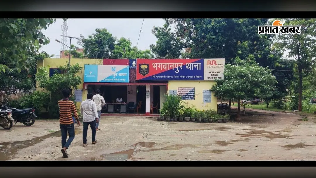 कैमूर में शराब के नशे में मिले अंचल कार्यालय के प्रधान लिपिक गिरफ्तार, गुप्त सूचना पर कार्यालय पहुंची पुलिस
