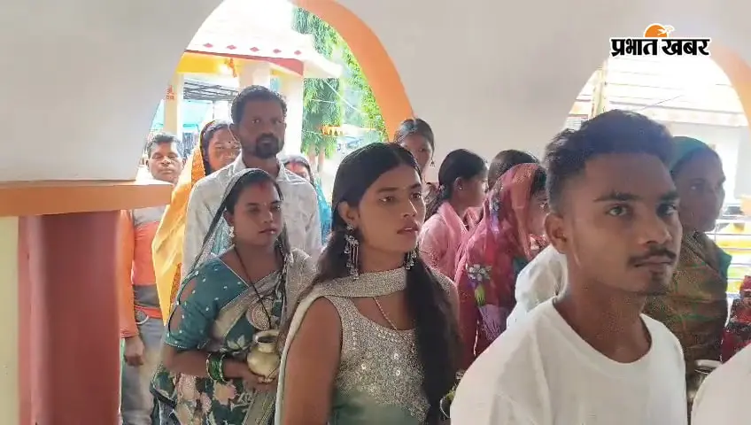 करंगागुड़ी शिव धाम में उमड़ी श्रद्धालुओं की भीड़