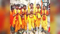 स्केटिंग करते शिवभक्त, 101 लीटर गंगाजल और डेढ़ लाख मंत्र जाप... पहली सोमवारी पर दिखे आस्था के अनोखे रंग