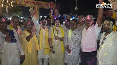 बांकीपुर विधानसभा उपचुनाव में प्रशांत किशोर की जीत पर कार्यकर्ताओं ने मनाया जश्न