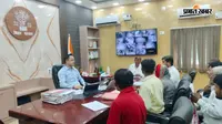 DM ने सुनीं लोगों की शिकायतें, अधिकारियों को त्वरित समाधान के दिए निर्देश