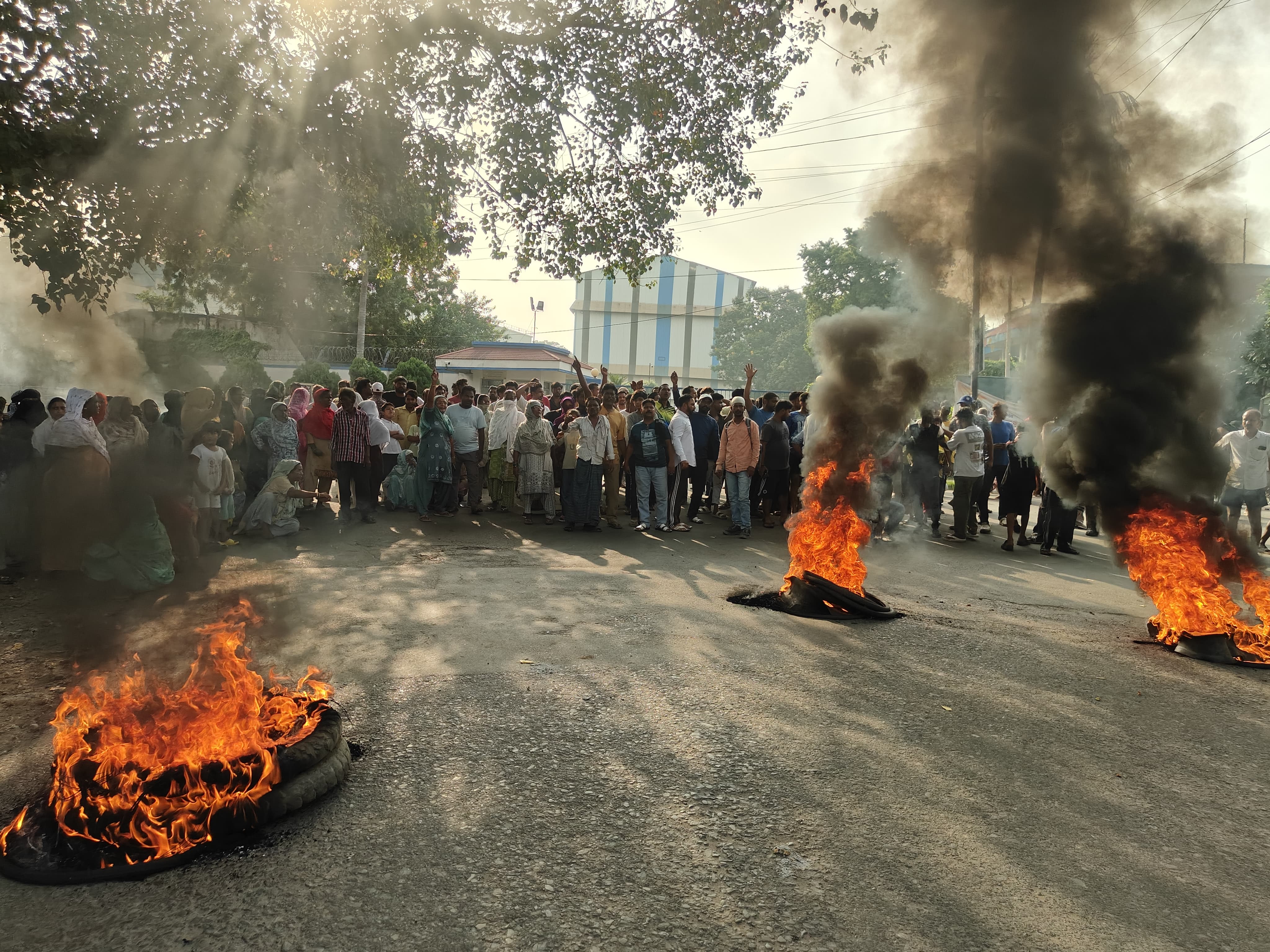 जलते टायर 