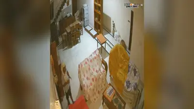 गया के डोभी में बंद फार्म हाउस में चोरी, CCTV में कैद हुए तीन नकाबपोश, पुलिस ने शुरू की जांच