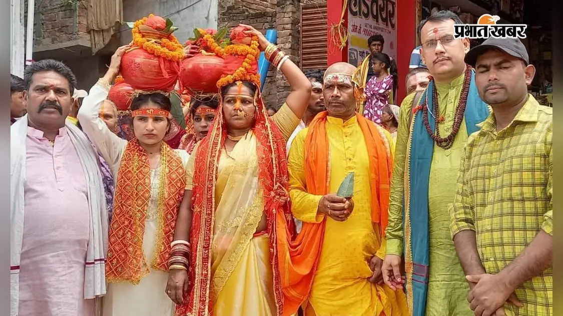 शेखपुरा में 201 महिलाओं ने निकाली भव्य कलश यात्रा, रामधुनी महायज्ञ की सभी तैयारियां पूरी