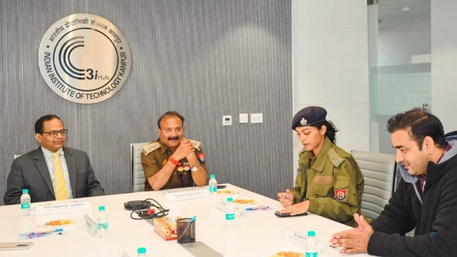 एक मीटिंग के दौरान IPS अंजलि विश्वकर्मा (PC-इंस्टाग्राम) 