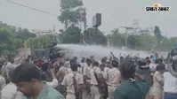 पटना में प्रदर्शनकारियों पर वॉटर कैनन का इस्तेमाल, पुलिस के साथ झड़प, इनकम टैक्स गोलंबर पर हंगामा