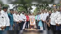 कसमार में झामुमो कार्यकर्ताओं ने शिबू सोरेन की पहली पुण्यतिथि पर दी श्रद्धांजलि