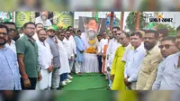 जैनामोड़ में झामुमो कार्यकर्ताओं ने शिबू सोरेन की पहली पुण्यतिथि मनाई