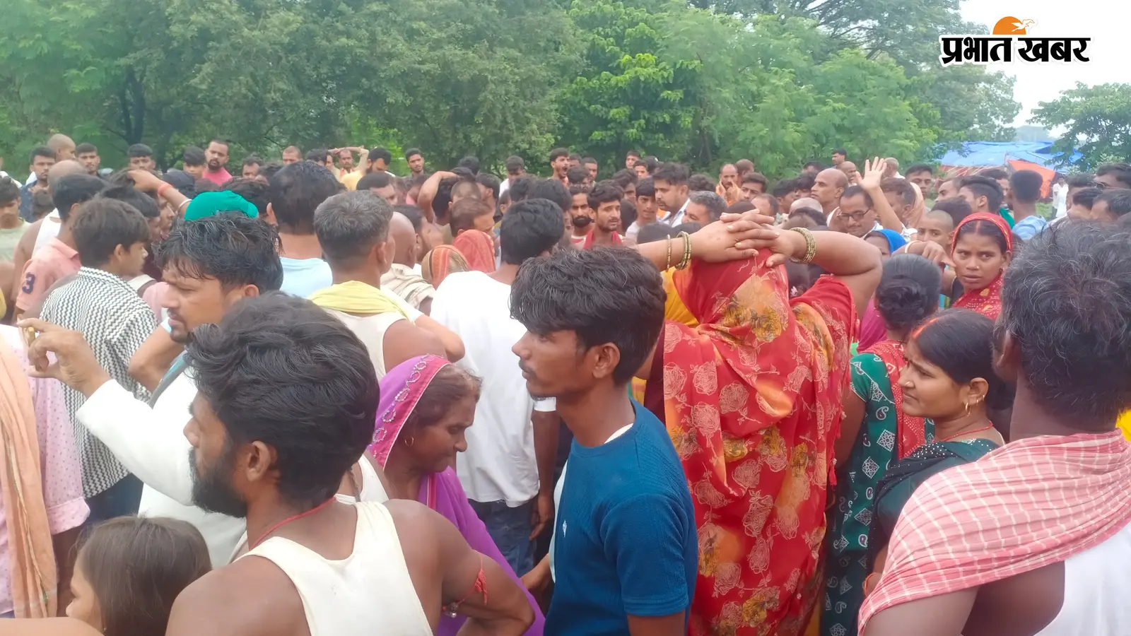 बेगूसराय में नाबालिग लड़की के अपहरण के बाद इकलौते भाई की हत्या, आक्रोशित परिजनों ने NH-31 किया जाम