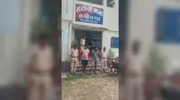 हलसी में विदेशी शराब के साथ दो युवक गिरफ्तार, दो बाइक और मोबाइल जब्त
