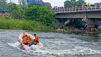 गोपालगंज: कलश यात्रा के दौरान दाहा नदी में डूबे छात्र का शव 24 घंटे बाद बरामद, एसडीआरएफ ने चलाया सर्च अभियान