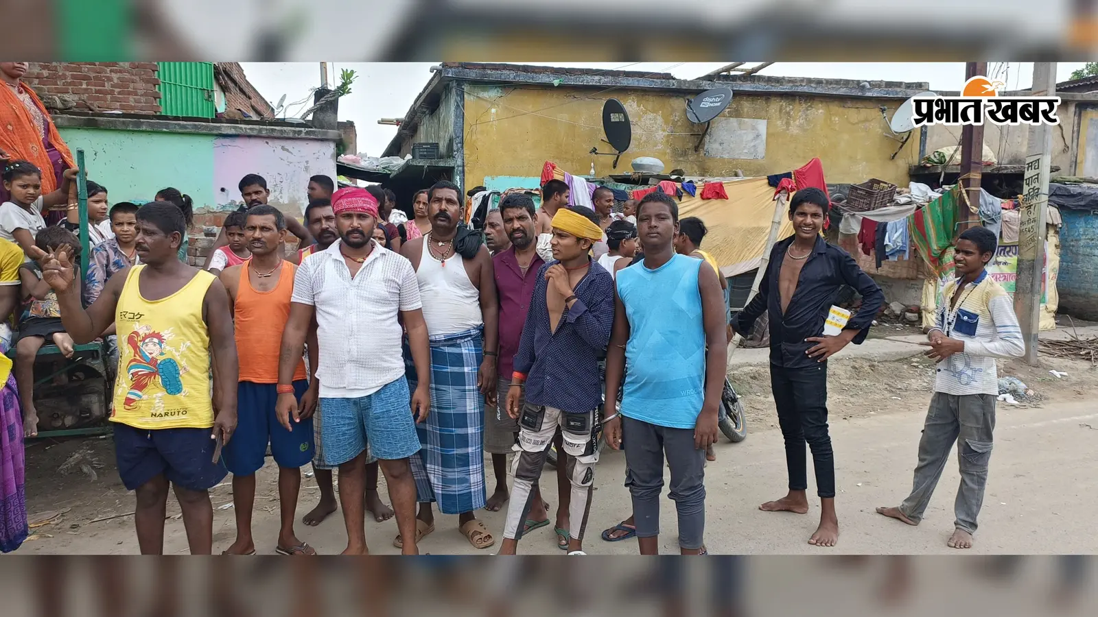 1 साल से मानदेय न मिलने पर हड़ताल पर गए स्वच्छता कर्मी, 2 दिनों से पकरीबरावां में ठप पड़ी सफाई व्यवस्था